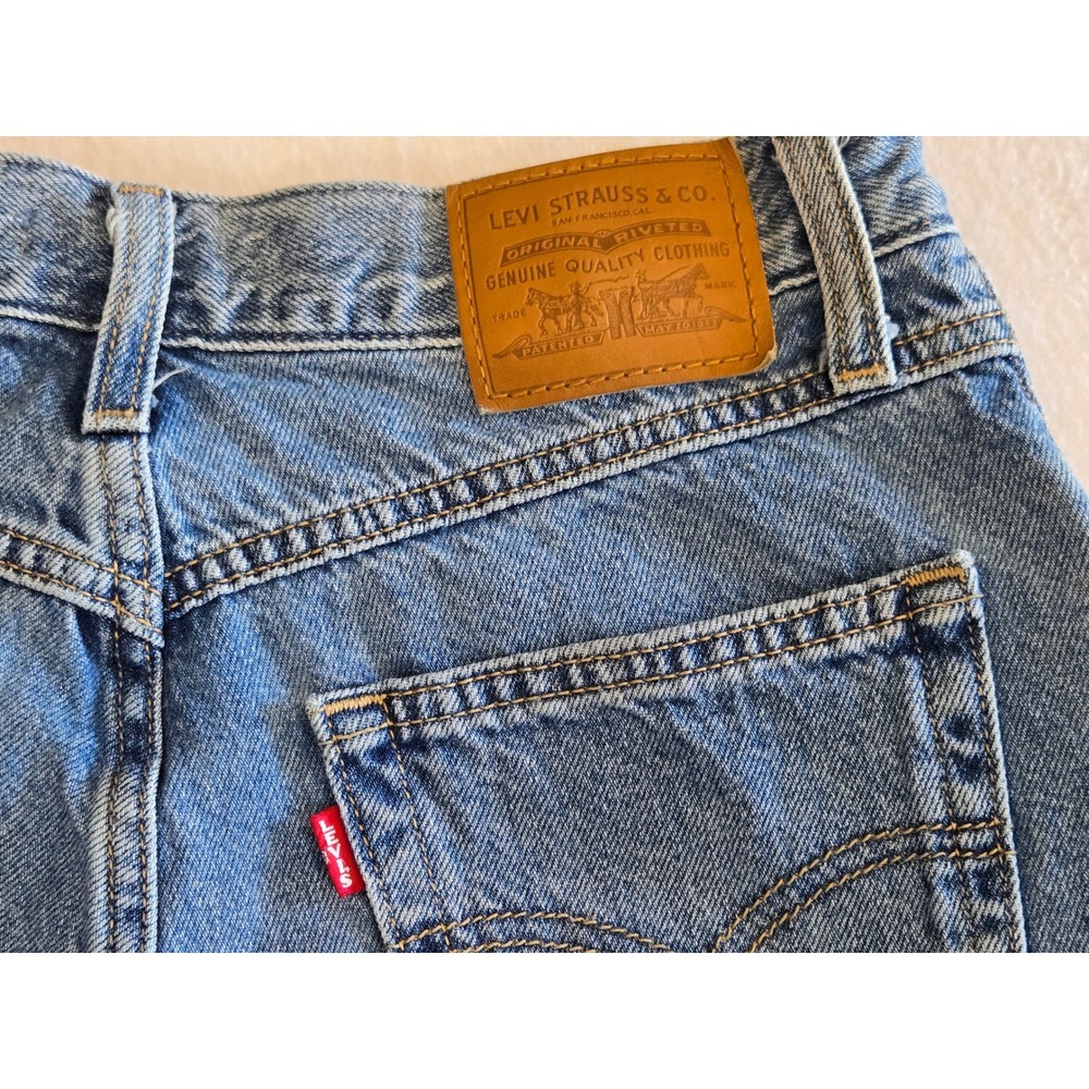 Levis Premium 80s Mom Jeans High Rise Tapered Blue Denim 27 - Picture 7 of 11